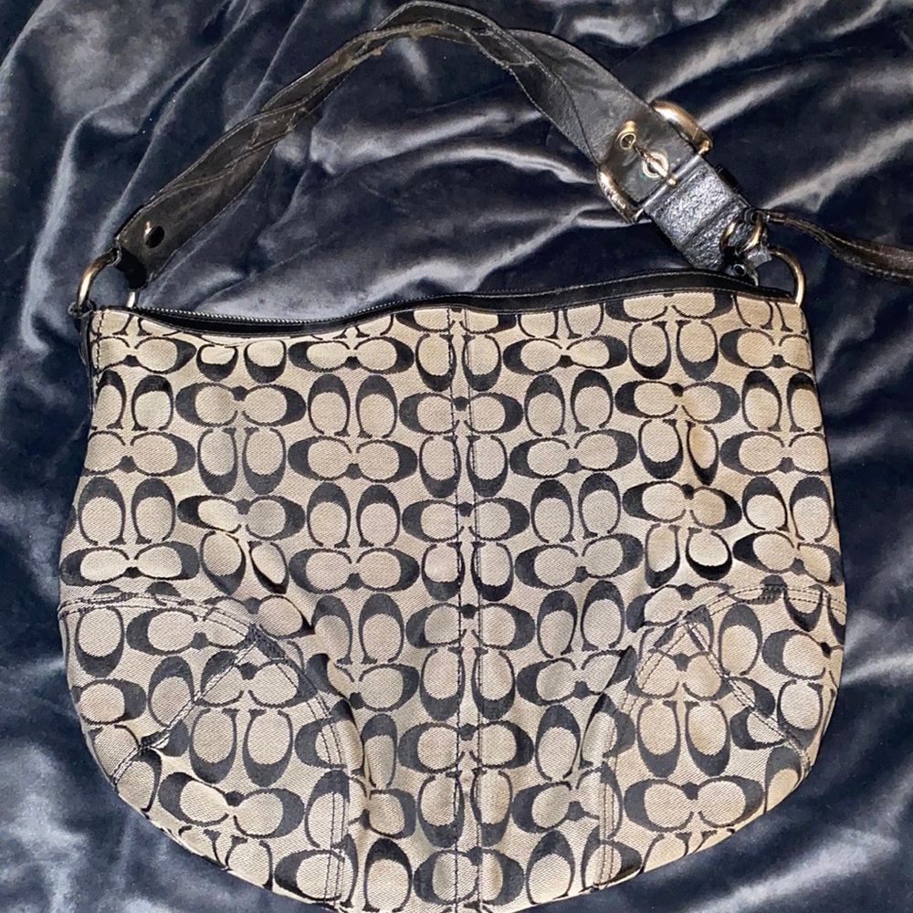 Coach Signature Purse